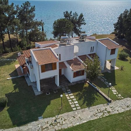 Summerday Villa Private Beach Néa Irákleia Eksteriør billede